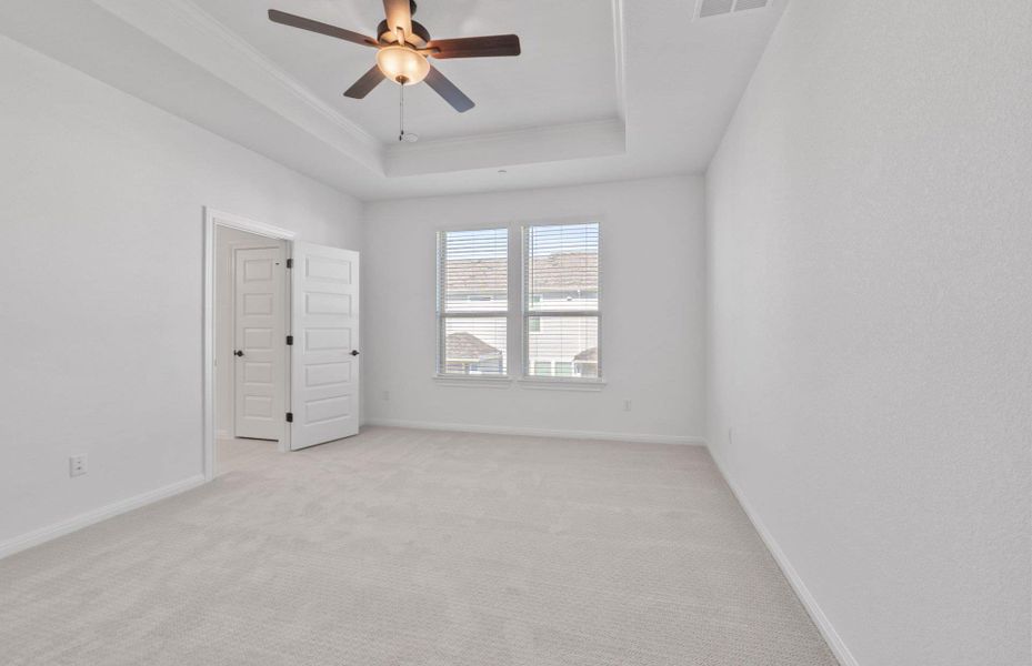 Spacious, unfurnished interior of a new home in Whitestone Preserve, Cedar Park (Image 20).
