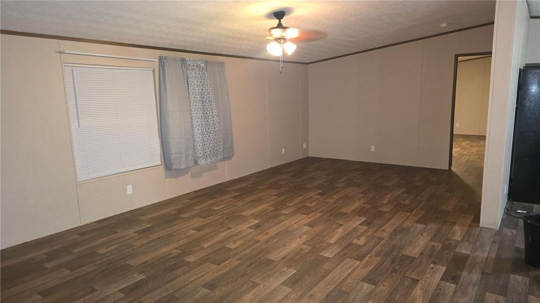 LIVING ROOM LIVING ROOM