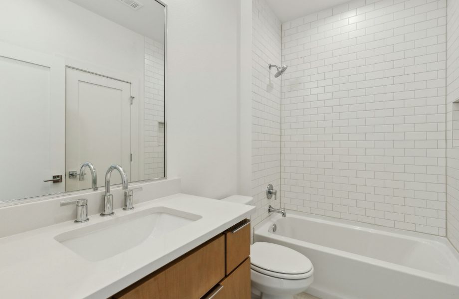 Furnished interior view inside a new home in , Dallas (Image 34).