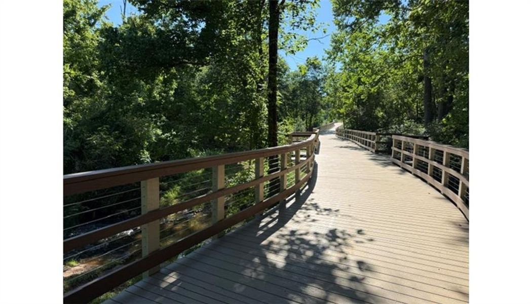 Natural landscape and outdoor views near Silverwood in Cumming (Image 41).