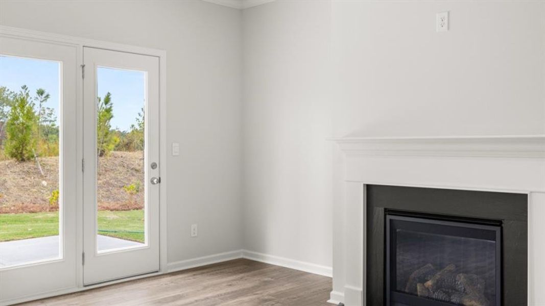 Spacious, unfurnished interior of a new home in Parkside at Carter Grove, Cartersville (Image 31).
