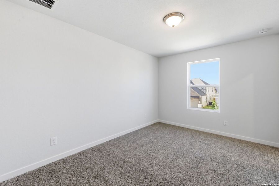Spacious, unfurnished interior of a new home in Talley Fields, San Antonio (Image 35).