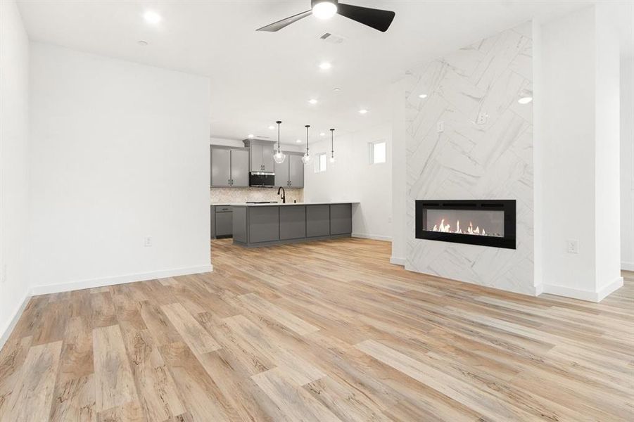 007-1435AzaleaDrive-Melissa-TX-75454-Living.jpg-SMALL 007-1435AzaleaDrive-Melissa-TX-75454-Living.jpg-SMALL