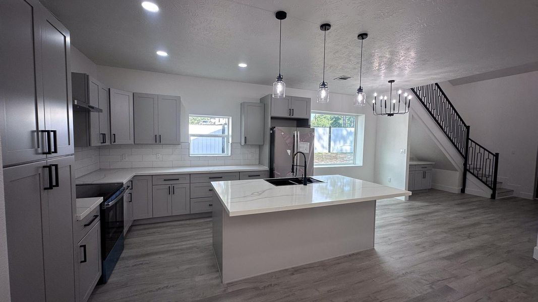 Furnished interior view inside a new home in , Navasota (Image 6).