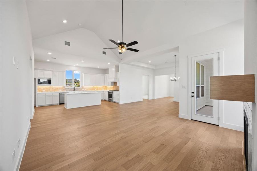 Spacious, unfurnished interior of a new home in The Heights at Uptown Celina, Celina (Image 22). Spacious, unfurnished interior of a new home in The Heights at Uptown Celina, Celina (Image 22).