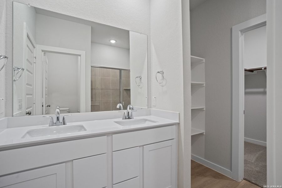 Furnished interior view inside a new home in Mesa Vista, San Antonio (Image 11).