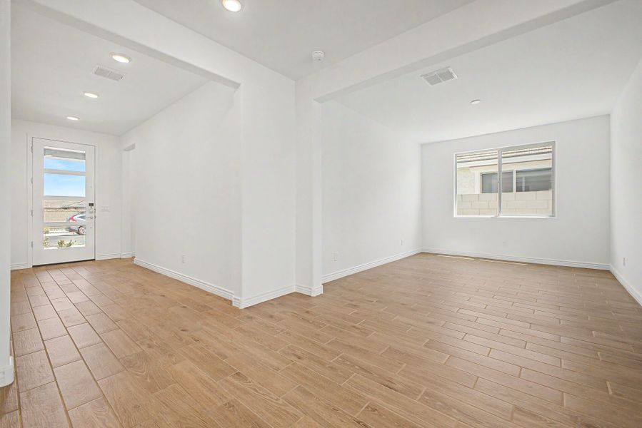 Spacious, unfurnished interior of a new home in Miravida, Surprise (Image 12).