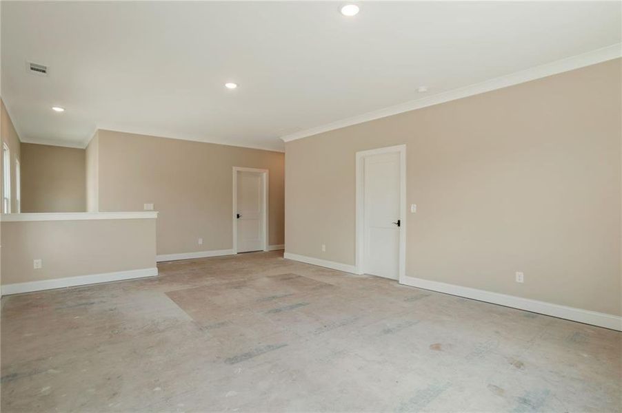 Spacious, unfurnished interior of a new home in , Statham (Image 32).