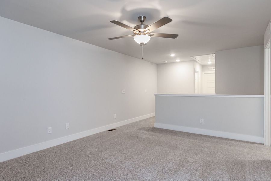 Spacious, unfurnished interior of a new home in Vaughan Farms, Angier (Image 16).