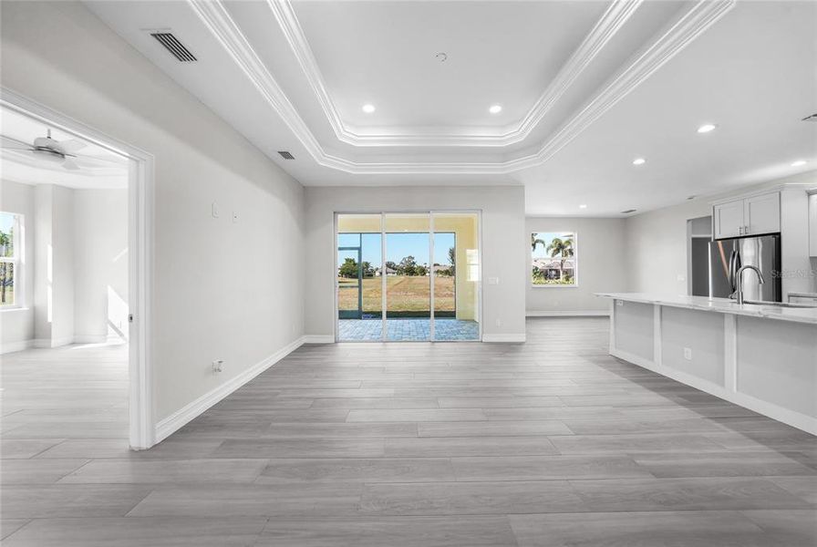 Spacious, unfurnished interior of a new home in , Punta Gorda (Image 14).