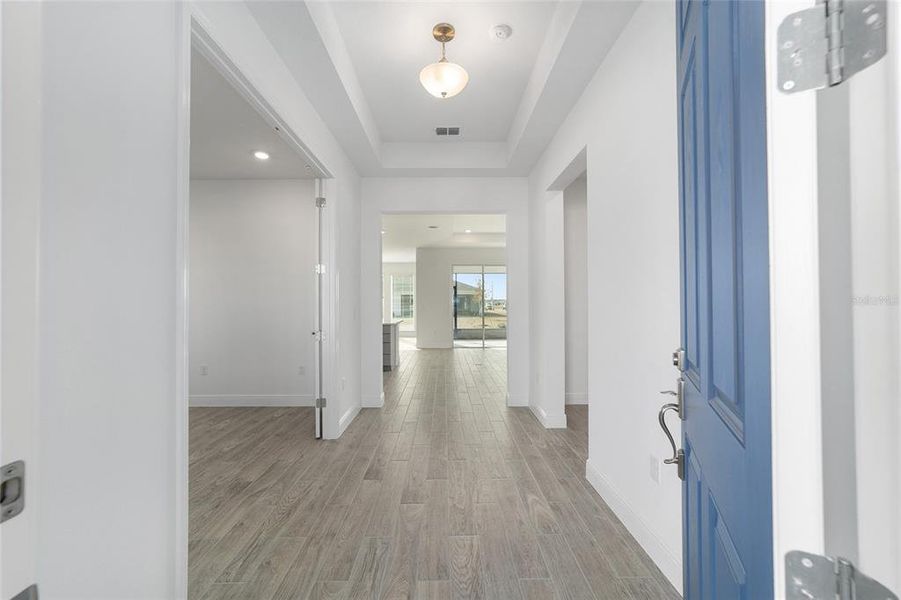 Spacious, unfurnished interior of a new home in , Ocala (Image 18).