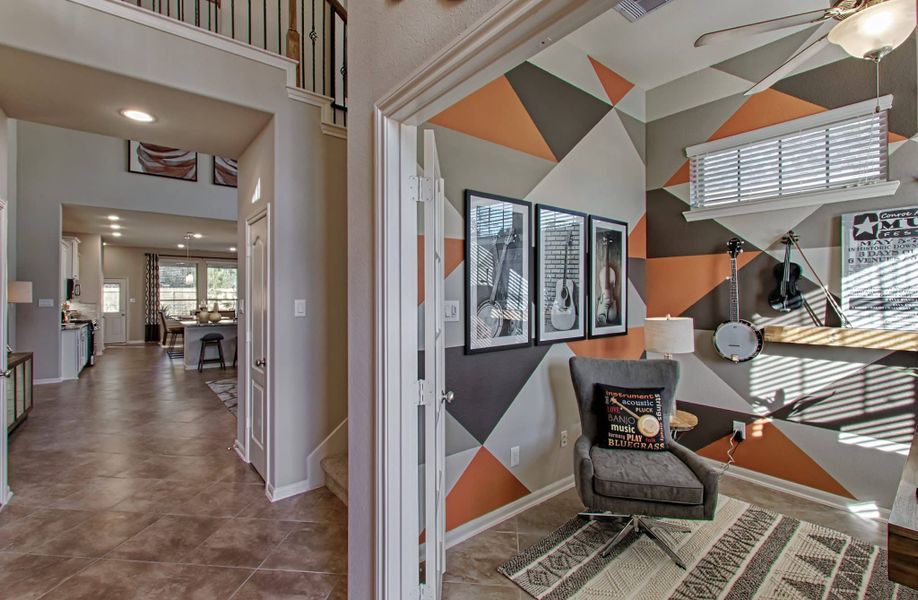 Furnished interior view inside a new home in Beacon Point, Texas City (Image 27). Furnished interior view inside a new home in Beacon Point, Texas City (Image 27).