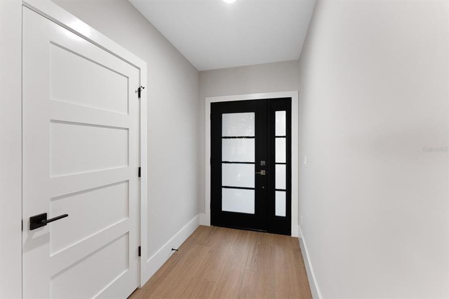 Spacious, unfurnished interior of a new home in , Sanford (Image 16).