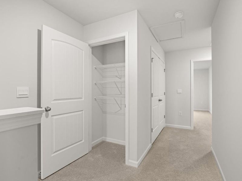 Spacious, unfurnished interior of a new home in Woodbury Park, Atlanta (Image 33). Spacious, unfurnished interior of a new home in Woodbury Park, Atlanta (Image 33).