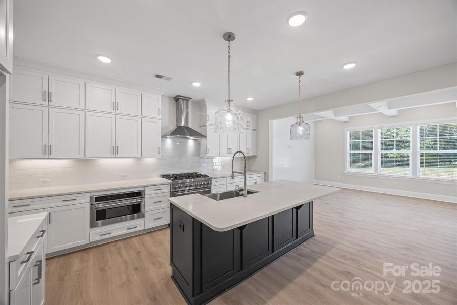 Furnished interior view inside a new home in , Gastonia (Image 7).