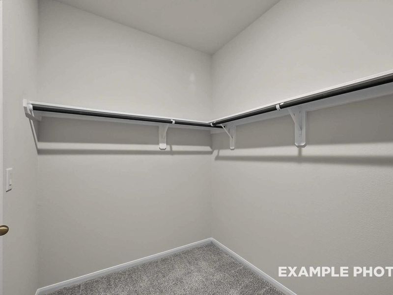 Spacious, unfurnished interior of a new home in Caney Creek Place, Conroe (Image 21).