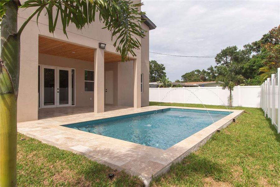 Exterior details and patio area of a home in , Tampa (Image 59).