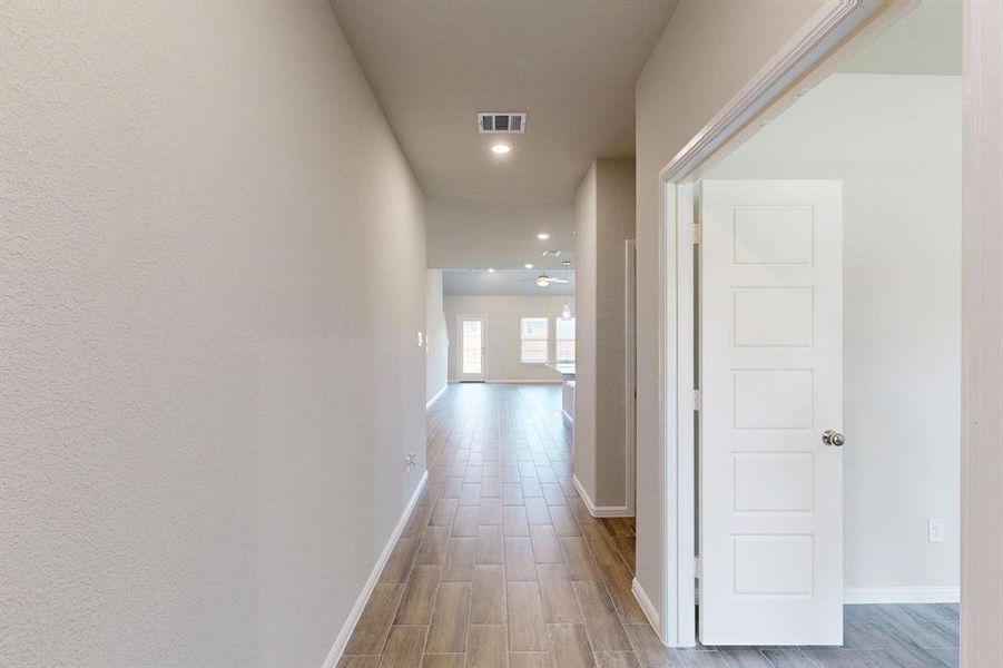 Spacious, unfurnished interior of a new home in Forest Park, Princeton (Image 23). Spacious, unfurnished interior of a new home in Forest Park, Princeton (Image 23).