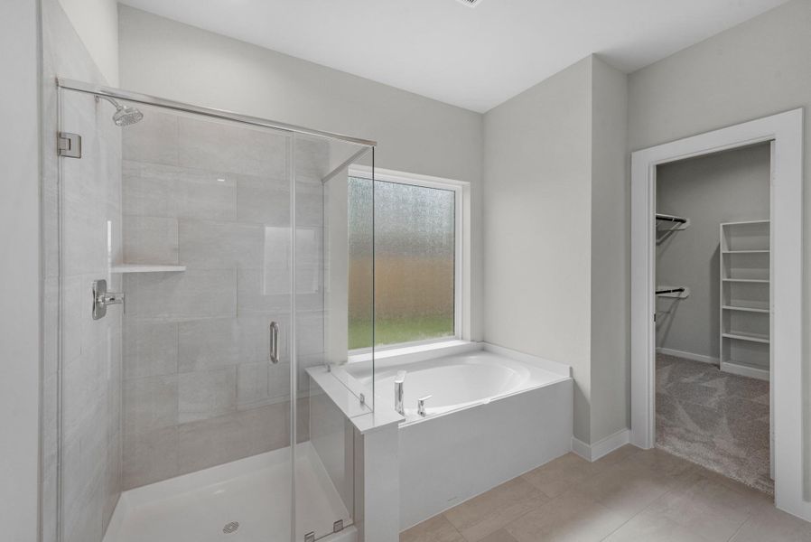 Furnished interior view inside a new home in Briarwood Crossing, Rosenberg (Image 10).
