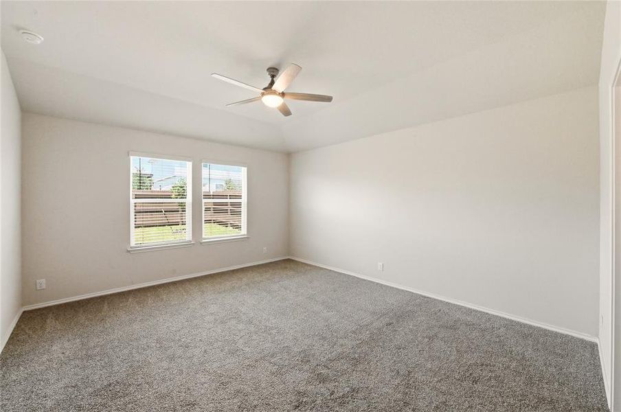 Spacious, unfurnished interior of a new home in , Converse (Image 32).