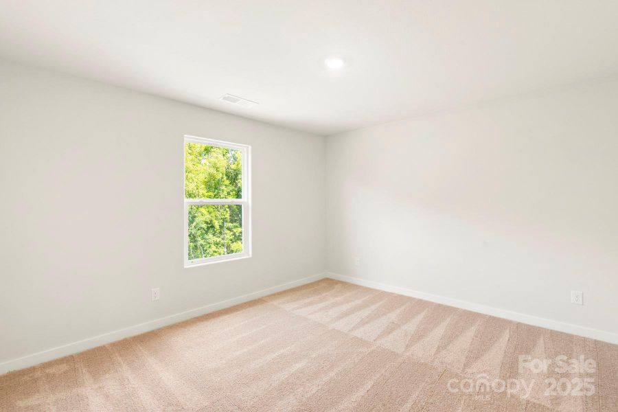 Spacious, unfurnished interior of a new home in Knights Bridge, Richburg (Image 4).