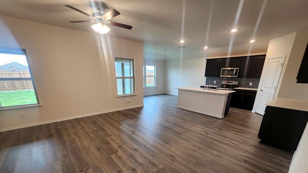 Spacious, unfurnished interior of a new home in Waverly Estates, Josephine (Image 4).