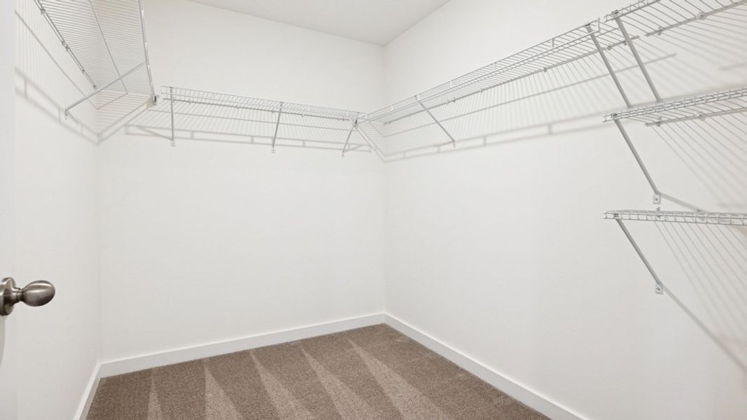 Spacious, unfurnished interior of a new home in Emory Creek, Harriman (Image 14).