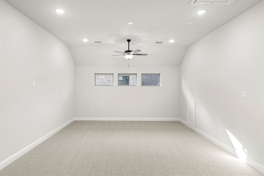 22. 320 Bee Balm - Game