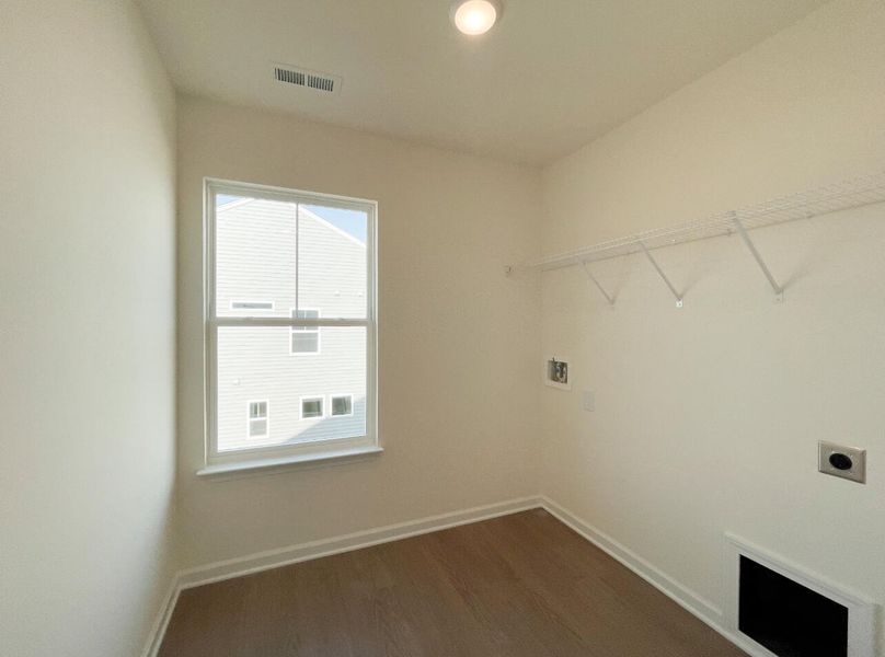 Image 27 of a home in Bellevue Townhomes.