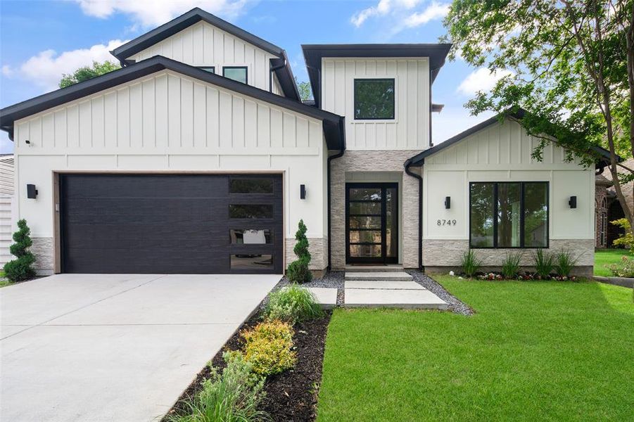Front exterior of a new home in , Dallas, TX, highlighting curb appeal (Image 25).