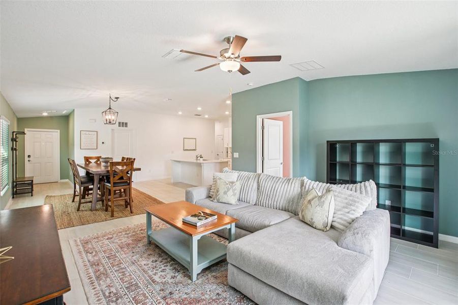 Furnished interior view inside a new home in , Land O' Lakes (Image 30).