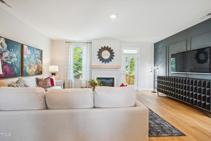 Linville-Parc Townes Model-main level-li