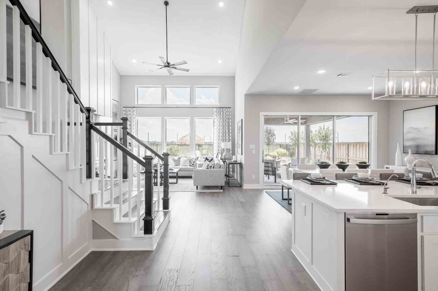 Representative furnished interior of a home built from the Barnhart by Tri Pointe Homes in Cross Creek Ranch 65′, Fulshear (Image 9). Representative furnished interior of a home built from the Barnhart by Tri Pointe Homes in Cross Creek Ranch 65′, Fulshear (Image 9).