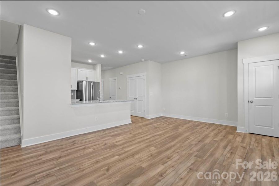 Spacious, unfurnished interior of a new home in Sierra Ridge, Gastonia (Image 11).