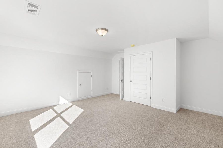 Spacious, unfurnished interior of a new home in , Locust Grove (Image 26).