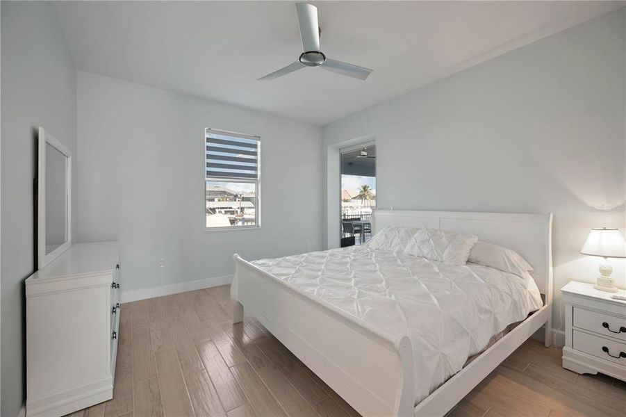 Furnished interior view inside a new home in , Port Charlotte (Image 28).