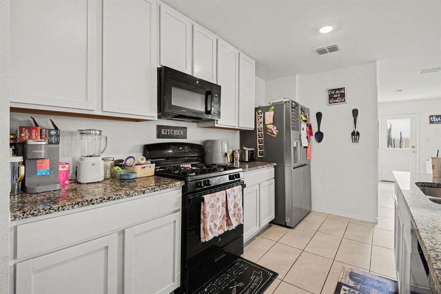 Furnished interior view inside a new home in Falcon Heights, Forney (Image 9).