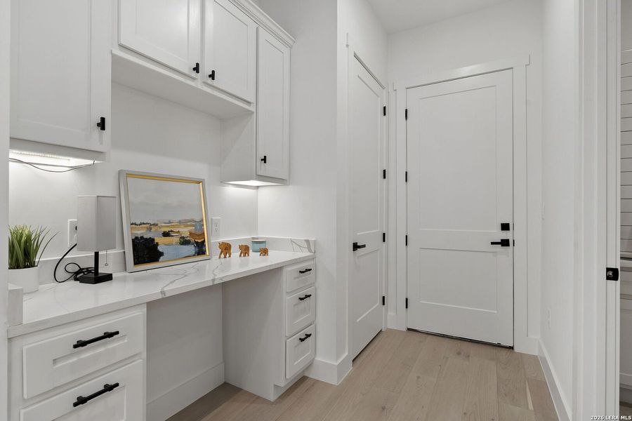 Furnished interior view inside a new home in , Bandera (Image 8).