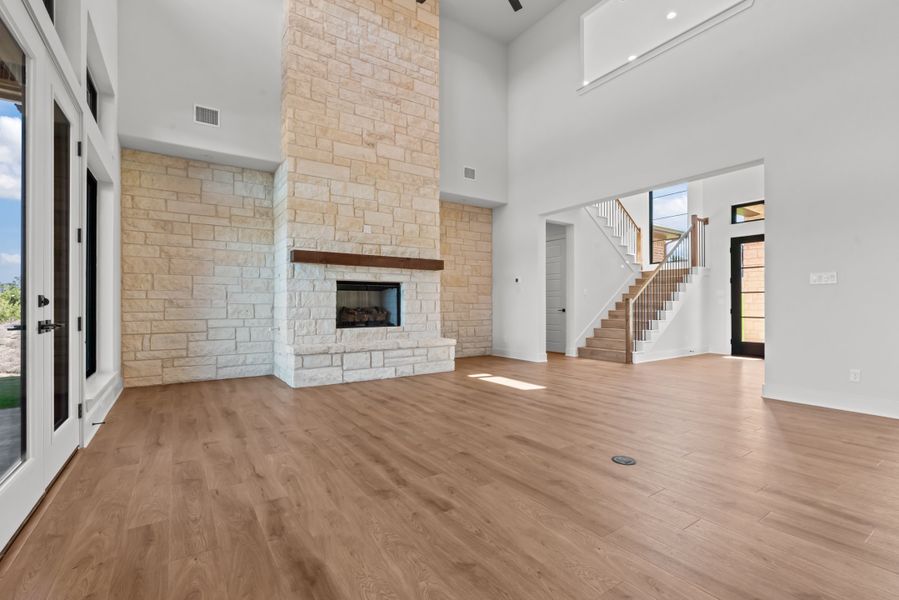 Spacious, unfurnished interior of a new home in Eagles Bluff, Hudson Oaks (Image 36). Spacious, unfurnished interior of a new home in Eagles Bluff, Hudson Oaks (Image 36).