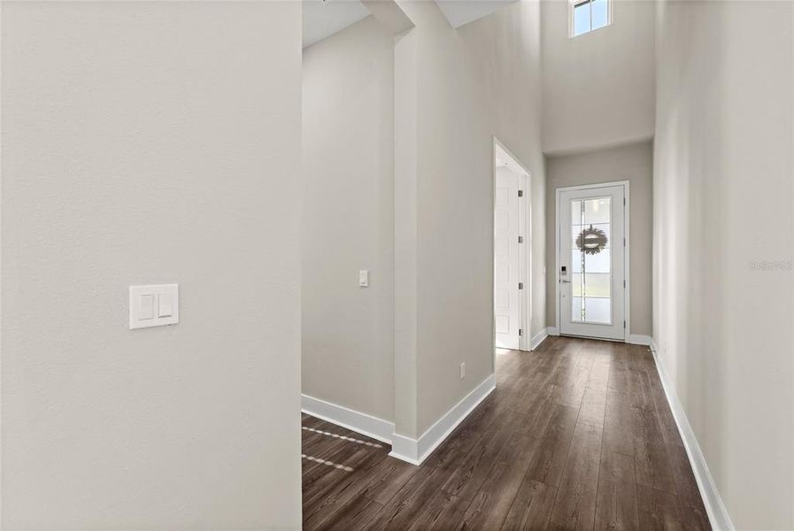Spacious, unfurnished interior of a new home in , Winter Garden (Image 74).