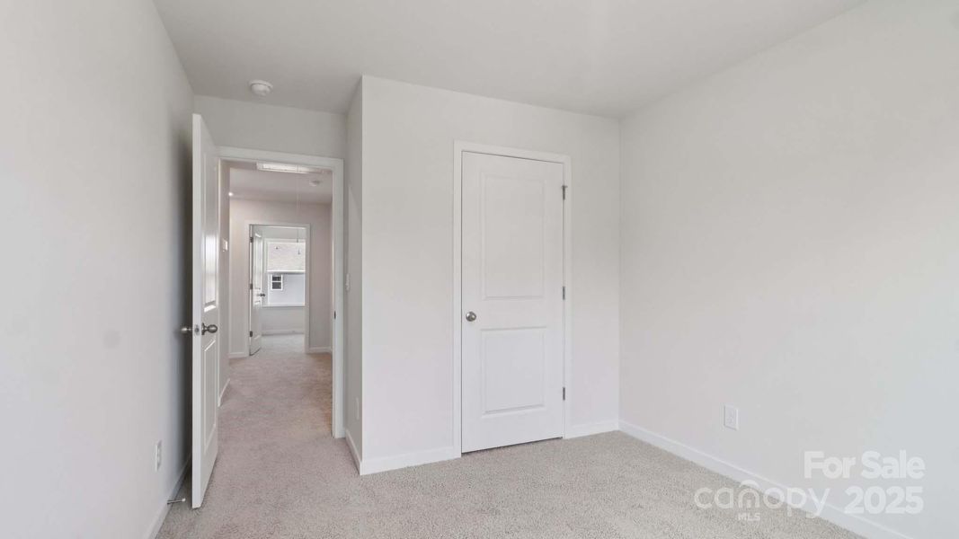 Spacious, unfurnished interior of a new home in Woodhaven at Chester, Chester (Image 18).