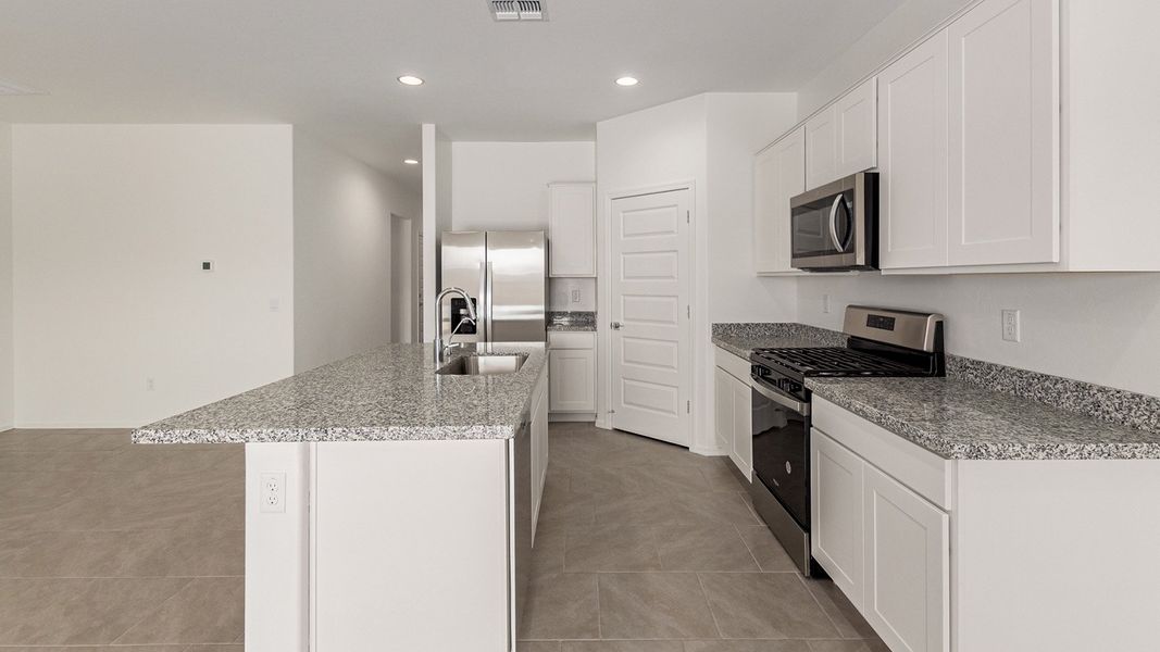 Representative furnished interior of a home built from the Easton by D.R. Horton in Casas del Cerrito, Tucson (Image 6).