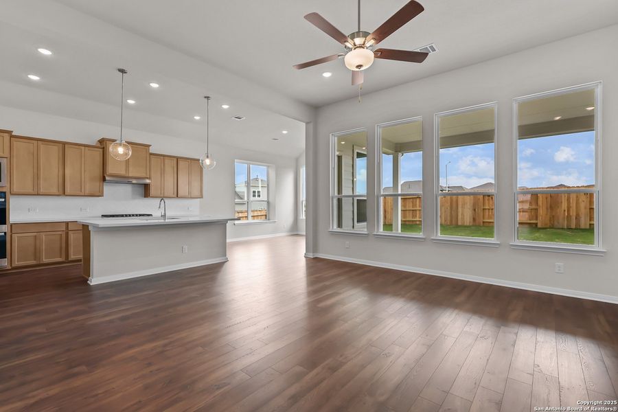 Spacious, unfurnished interior of a new home in Homestead, Schertz (Image 22).