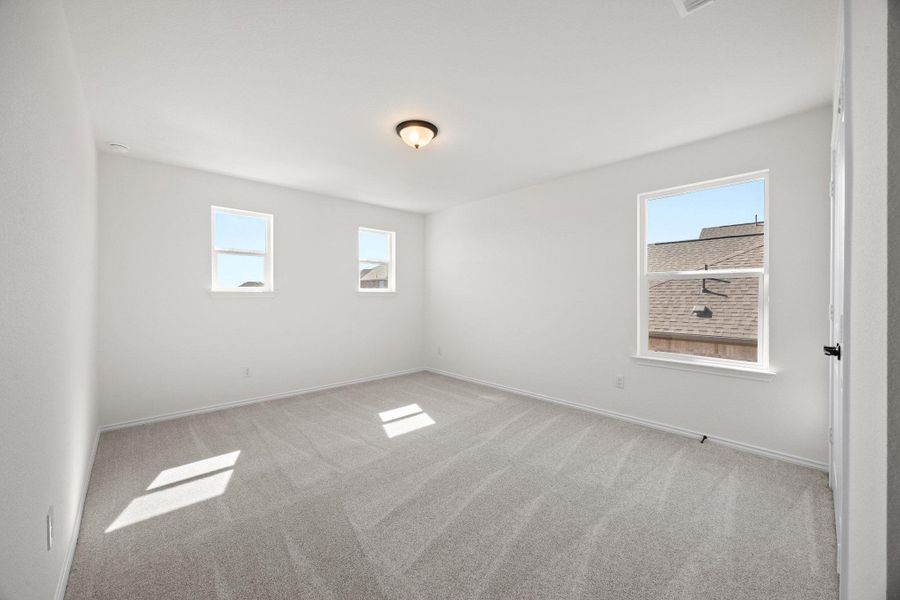 Spacious, unfurnished interior of a new home in Salerno - Classic Collection, Round Rock (Image 28).