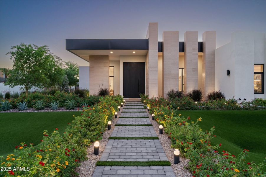 18-Twilight10220N66thSt-18