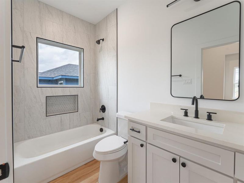 Furnished interior view inside a new home in , Dallas (Image 10).