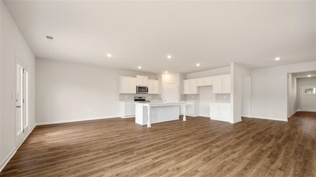 Spacious, unfurnished interior of a new home in Preserve at Dove Creek, Statham (Image 37). Spacious, unfurnished interior of a new home in Preserve at Dove Creek, Statham (Image 37).