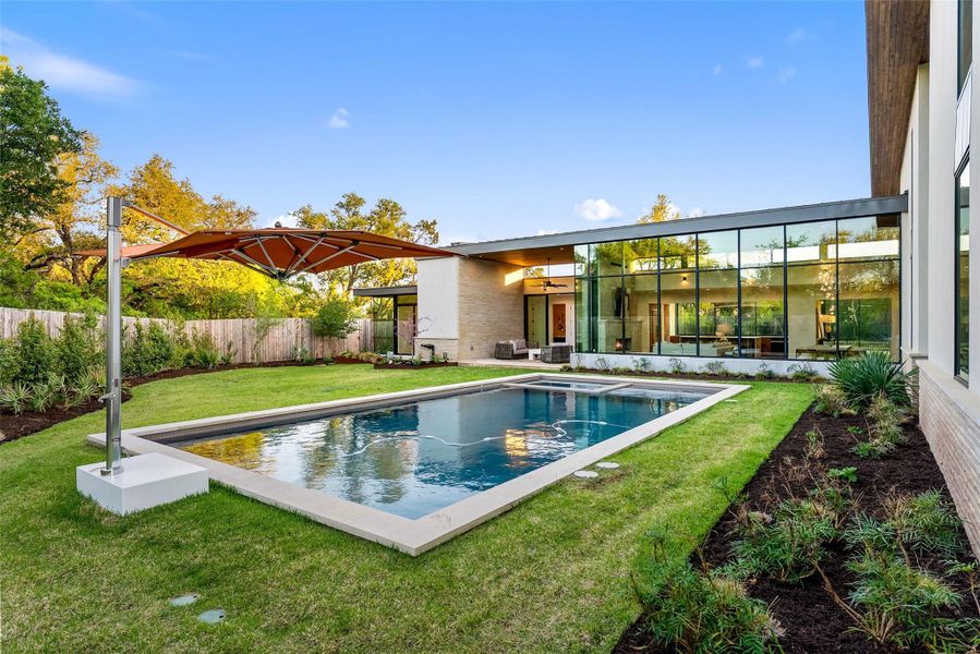 Exterior details and patio area of a home in , Austin (Image 24).