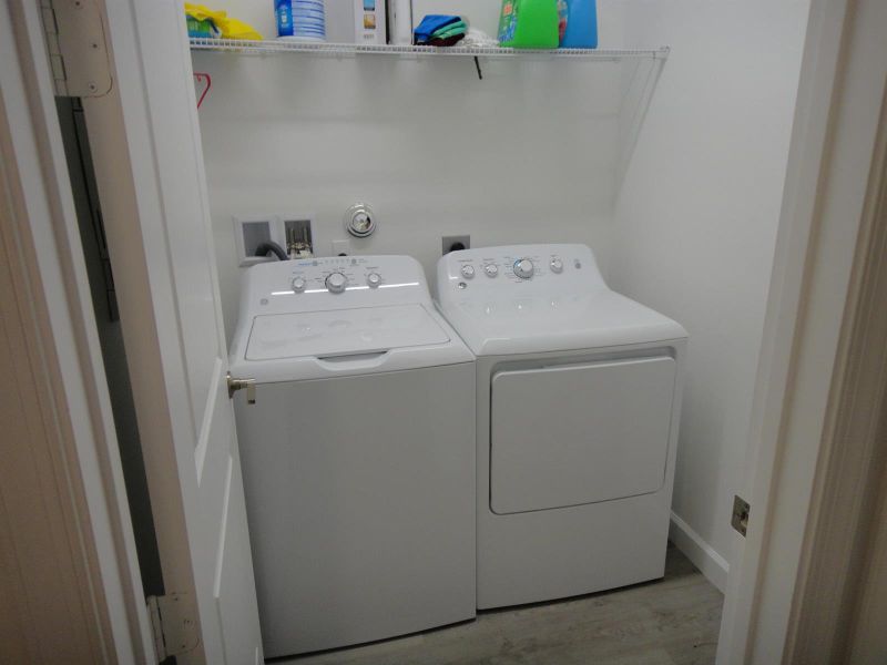 LAUNDRY LAUNDRY