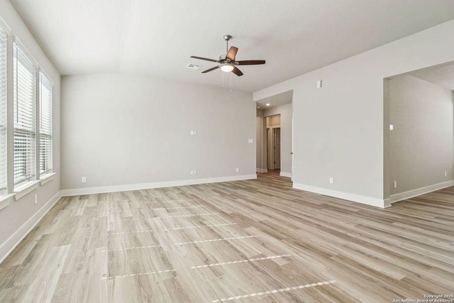 Spacious, unfurnished interior of a new home in Remington Ranch, San Antonio (Image 37). Spacious, unfurnished interior of a new home in Remington Ranch, San Antonio (Image 37).